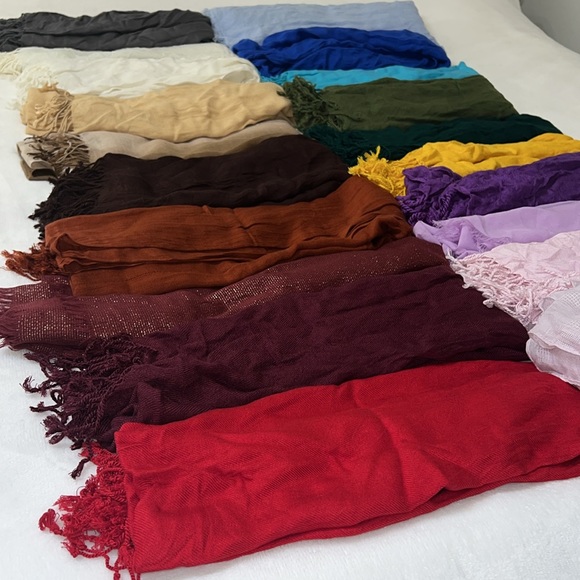 Set of scarfs hijabs colored - Picture 3 of 7